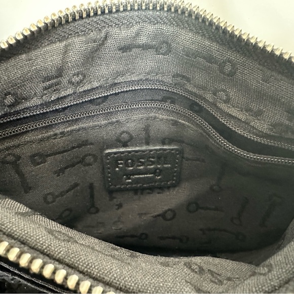 SOLD - Vintage Y2K genuine leather Fossil mini crossbody wallet bag - Picture 5 of 7